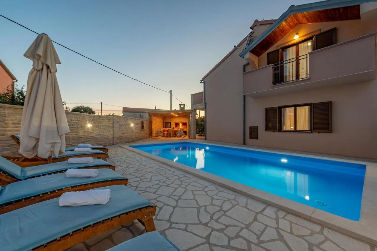 Villa Kamen Zadarvillas Pridraga 0*,  Croazia